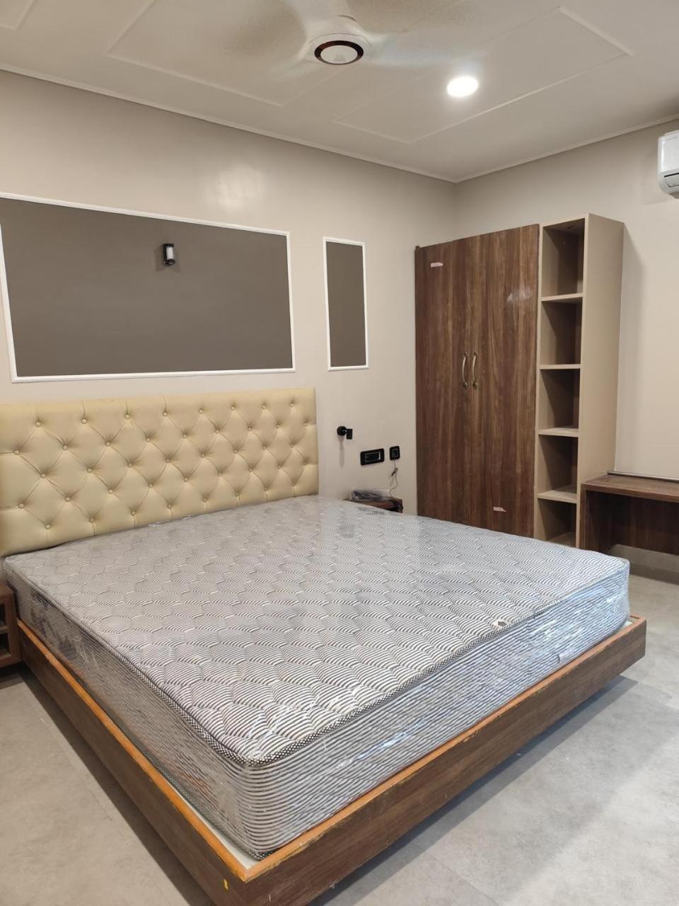 Sree Mahalakshmi Residency By K Hotels Virudunagar Esterno foto